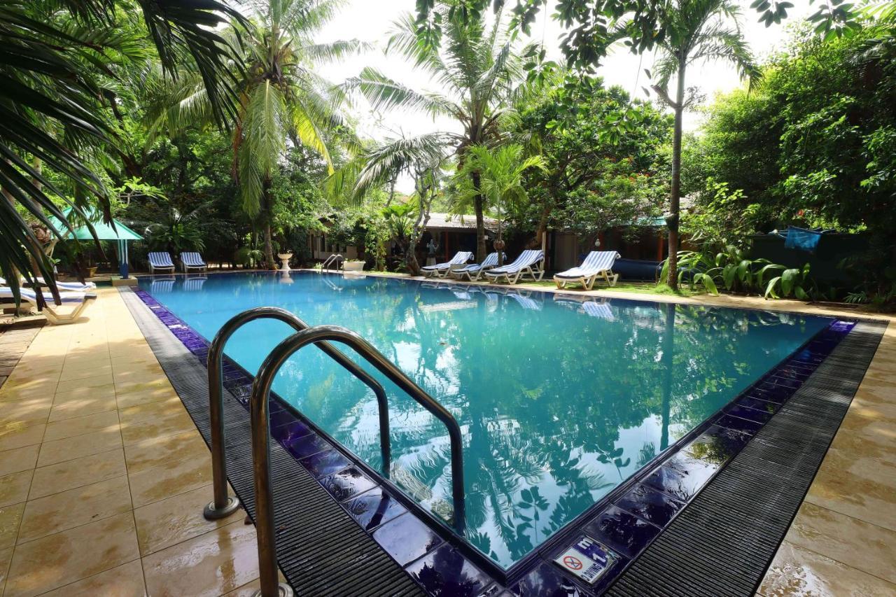 Hotel Susantha Garden Bentota Exteriör bild